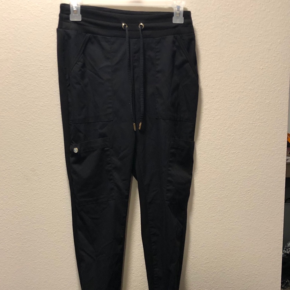 Jaanuu Jolie Collection Hybrid Jogger Scrub Pant